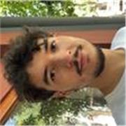 Profesor de italiano imparte clases en español o en inglés a estudiantes de todas la edades