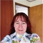 profesora de matemáticas dicta clases virtuales a niñ@s de primaria