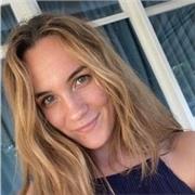 Studentessa di Lettere Classiche impartisce lezioni private di Greco e Latino