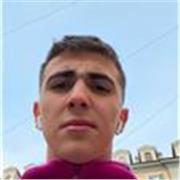 sono Francesco, ho 19 anni e vengo da Torino. Sono uno studente appassionato e determinato attualmente iscritto presso l'università Bocconi. Mi sono diplomato al Liceo Classico di Ivrea con il massimo dei voti (100/100) e sono entusi