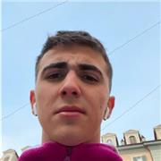 sono Francesco, ho 19 anni e vengo da Torino. Sono uno studente appassionato e determinato attualmente iscritto presso l'università Bocconi. Mi sono diplomato al Liceo Classico di Ivrea con il massimo dei voti (100/100) e sono entusi