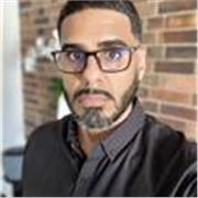 Soy instructor de inglés y ofrezco clases dinámicas y personalizadas enfocadas en la comunicación real y efectiva