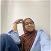 Medical student providing lessons on biology