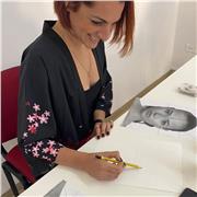 PhD in architettura, docente di arte e immagine in scuola secondaria di primo grado, impartisce lezioni e ripetizioni.