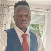 Professeur natif d'anglais diplômé d'un Bachelor en Éducation, j'offre des cours tous niveaux à Valence, à domicile ou en ligne.