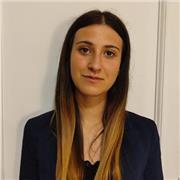 Sono Ilaria e sono specializzata in lingue straniere. Offro la mia disponibilità per ripetizioni e lezioni di ogni materia!