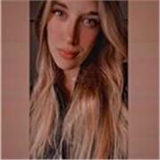 Vuoi un aiuto per migliorare il tuo italiano? Con me potrai diventare più fluente nella lingua sia parlata che scritta.
