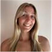 Estudiante buscando un trabajo para poder compaginarlo con la universidad. Persona proactiva, agradable y alegre.