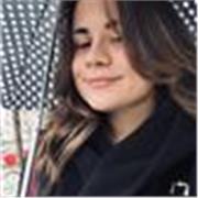 Educatrice e pedagogista che impartisce lezioni per liceali e studenti universitari