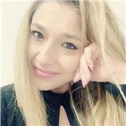 Insegnante con laurea in Scienze della formazione primaria e specializzazione sul sostegno. Didattica inclusiva e apprendimento sereno sono il cardine del mio lavoro