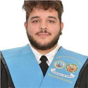 Profesor licenciado en estudios ingleses por la universidad de murcia con un año de experiencia en academias.