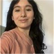 Soy una estudiante que considera que tiene un nivel lo suficientemente alto de inglés como para ayudar a niños en el idioma