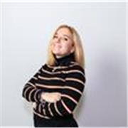 Laureata magistrale in Traduzione, Interpretariato e comunicazione -lingua inglese e russa