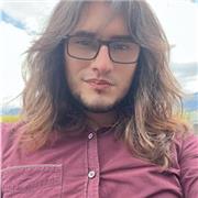 He tenido experiencia dando clases y enseñando inglés
