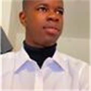 Étudiant envie de transmettre de la connaissance acquise.