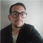 Recién graduado universitario con conocimientos de las materias de Primaria, ESO y Bachillerato así como en marketing y sus derivados