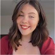 Native English speaker offering online lessons for English as a foreign language. 