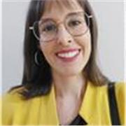 Graduada en ADE y máster de profesorado en economía. Clases para ESO y bachillerato