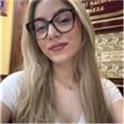 Puedo dar clases de cualquier materia, de lenguas como matemáticas. Primaría hasta ESO