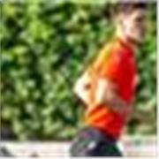 Entrenador de fútbol con amplia trayectoria competitiva y 6 años de experiencia como árbitro.