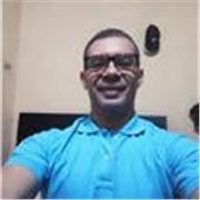 Docente con más de 20 años de experiencia en instituciones
educativas de prestigio. Formación en química y biología