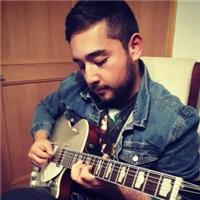 Clases practicas y didácticas de guitarra, bajo, piano y ukelele