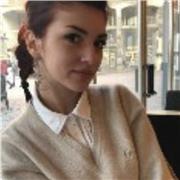 Studentessa al terzo anno di infermieristiche, con diploma con votazione 100 in perito turistico (lingue: inglese, francese e russo) impartisce ripetizioni inglese e francese, materie istituto tecnico economico e aiuto compiti, sia in presenza (paesi limi