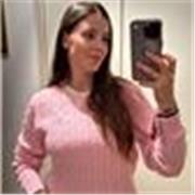 Ciaoo! Sono Anna e sono qui per dare ripetizioni di inglese e spagnolo. 