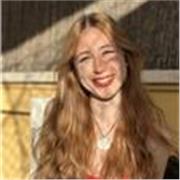 Chica joven con capacidad de sobra para dar clases particulares de inglés desde el nivel más básico hasta B2.