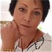 Profesora de apoyo escolar de Primaria con nivel universitario.