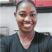 Fatima offre des cours en français