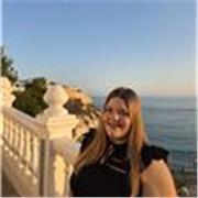 Tutora para apoyo, refuerzo y repaso de cursos básicos de la enseñanza, como primaria y la ESO