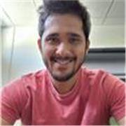 Estudiante de doctorado en Física con máster en Matemáticas Aplicadas y grado en Física.