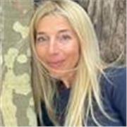 Professeur particulier langue russe, donne des cours tous niveaux du collège aux études supérieures.
