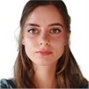 Laureata in Biologia: aiuto a capire le scienze lavorando insieme sul materiale dello studente.