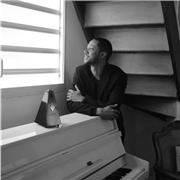 Professeur de musique (piano, solfège, composition)