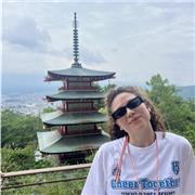 Insegnante per aiuto compiti dalle elementari alle superiori (materie umanistiche)