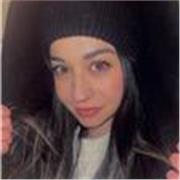 Mi chiamo Elisabeth, ho 24 anni e ho maturato diversi anni di esperienza nell’ambito dell’educazione, sviluppando molte competenze