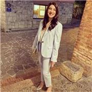 Sono Ilenia, madrelingua italiana, impartisco lezioni di italiano per tranieri a Torino. 