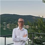 Neolaureato impartisce lezioni di biologia, scienze agrarie, estimo e diritto agrario