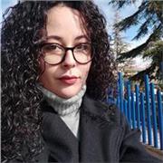 Profesora TITULADA en DISEÑO GRÁFICO con mas de seis años de EXPERIENCIA en el sector