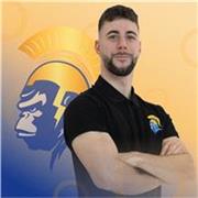 Entrenador personal especializado en calistenia, fuerza y entrenamiento funcional con más de 6 años de experiencia. 
