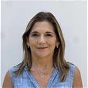 Profesora especialista en primaria, egresada de la Universidad Católica , dicta clases de lengua , literatura, historia