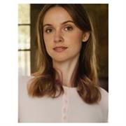 Passionate literature postgraduate, teaching analysis, deep literary thinking