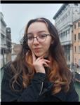 Studentessa all'ultimo anno del liceo scientifico offre ripetizioni di tutte le materie delle medie (lingua straniera: inglese)