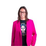 Profesional del marketing especializada en el sector industrial y organización de eventos, con amplia experiencia en comunicación