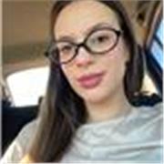 Professora particular de matemática, formada em Licenciatura em Matemática e mestranda em Ensino de Ciências Exatas