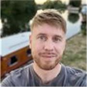 English tutor for foreign students available