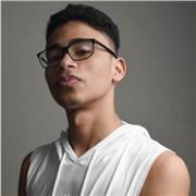 Estudiante en formación con amplios conocimientos de tecnología, gestión, comunicación y, matemáticas. Con un proceso de enseñanza empático y paciente