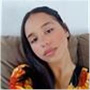 Me defino como uma pessoa paciente com muito conhecimento para compartilhar, pretendo ensinar alunos do fundamental